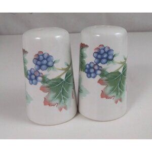 Vintage Julie Pople Country Fruit Collection Thimbleberry Salt & Pepper Shakers